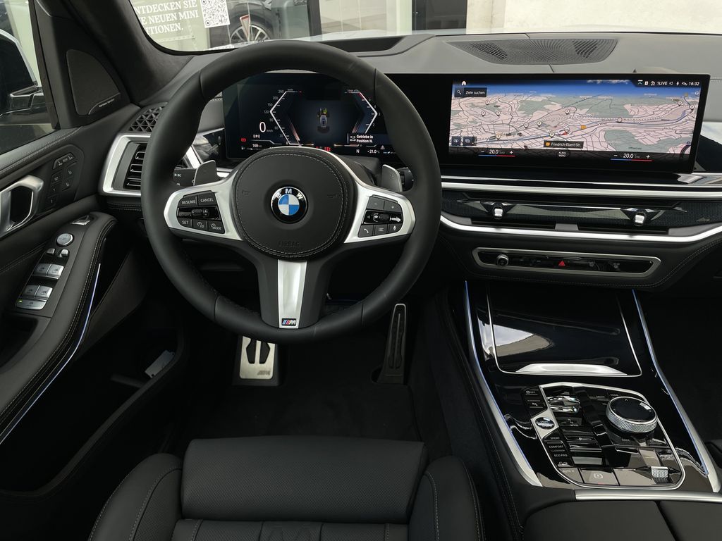 BMW X7 40d xDrive Msport PRO | FACELIFT | předváděcí auto na dovoz | přímo od německého autorizovaného prodejce | luxusní šedé naftové SUV | černá kůže | skvělá výbava | auto ihned k předání | super cena 2.579.000,- Kč bez DPH | více info a nákup online